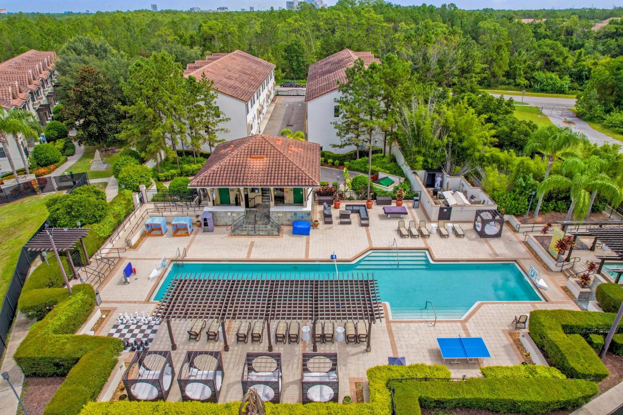 Casa vacanze 4br Family Townhouse In - With Pool, Gym, Games, & Jacuzzi Orlando