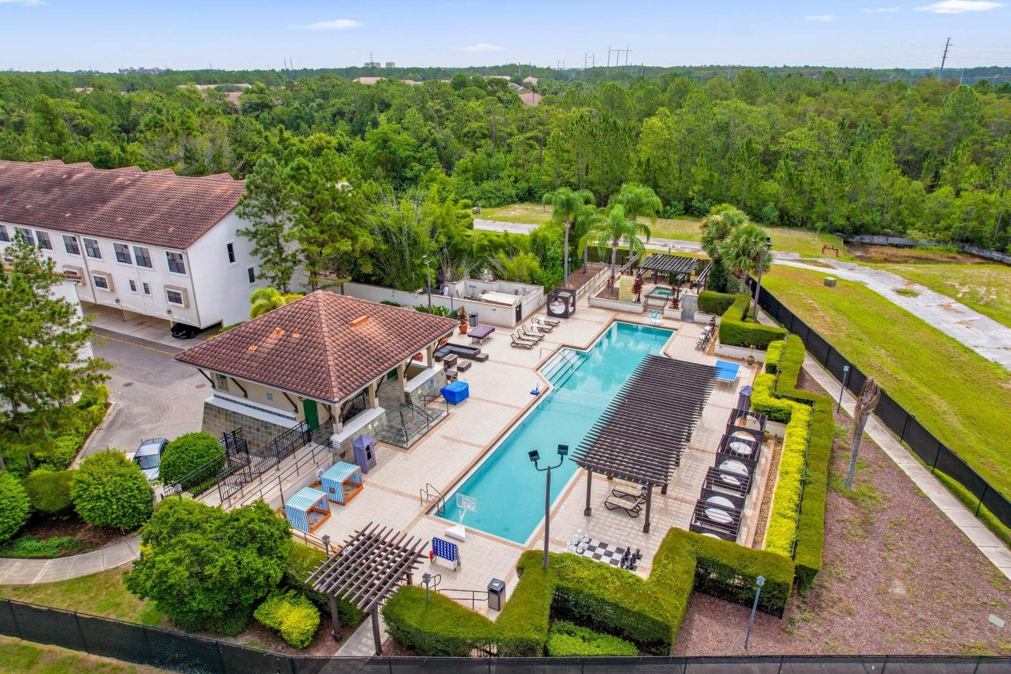 Casa vacanze 4br Family Townhouse In - With Pool, Gym, Games, & Jacuzzi *
