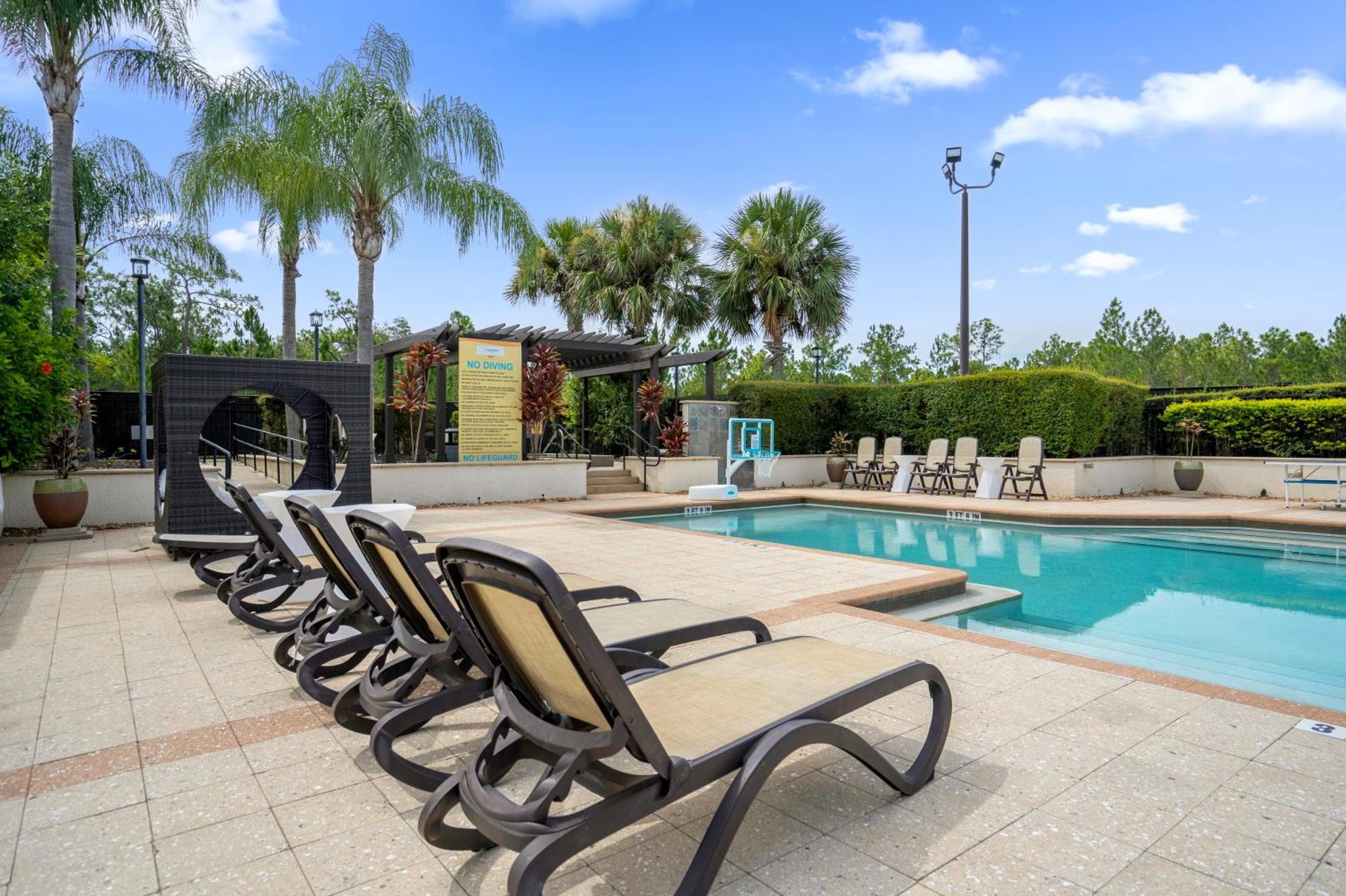 Casa vacanze 4br Family Townhouse In - With Pool, Gym, Games, & Jacuzzi Orlando