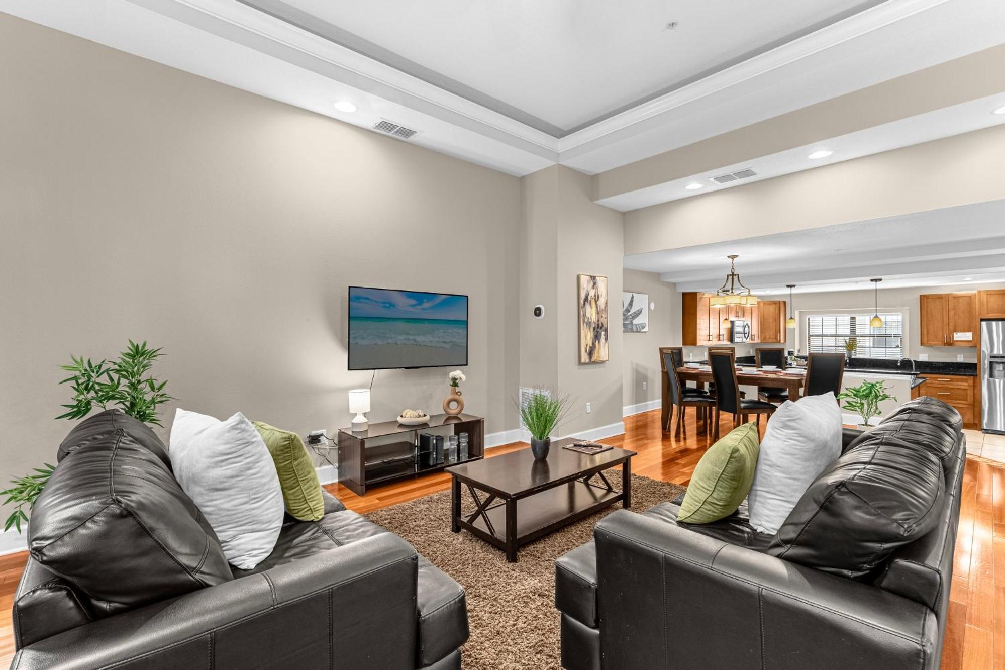 Holiday home 4br Family Townhouse In - With Pool, Gym, Games, & Jacuzzi Orlando