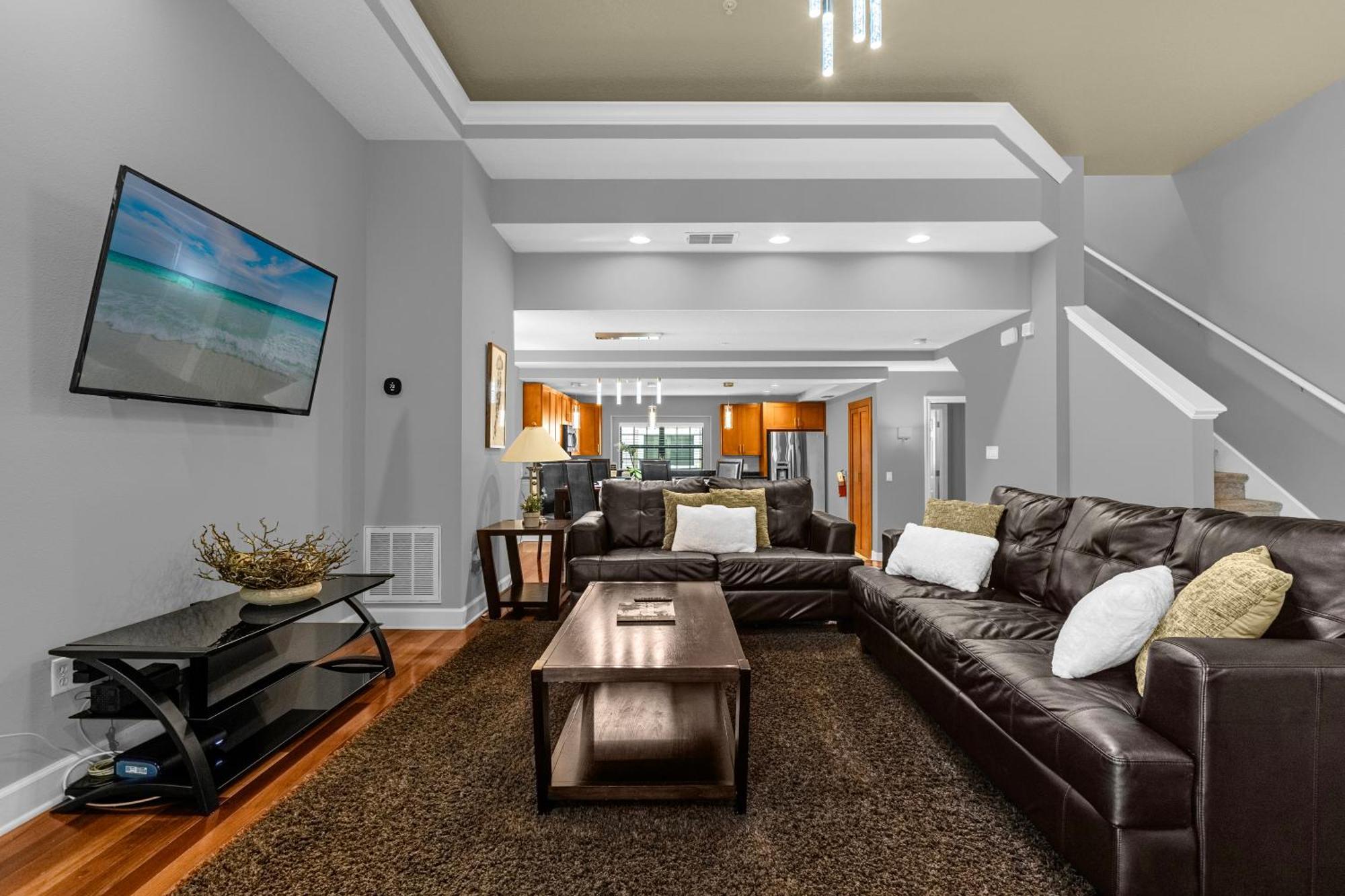 Casa vacanze 4br Family Townhouse In - With Pool, Gym, Games, & Jacuzzi *